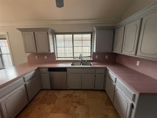 Building Photo - 8521 NW 121st St