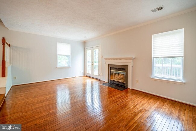 Building Photo - 8501 Blue Bird Woods Ct