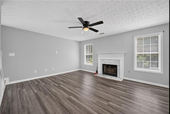 Building Photo - 530 Sterling Pointe Ct NW