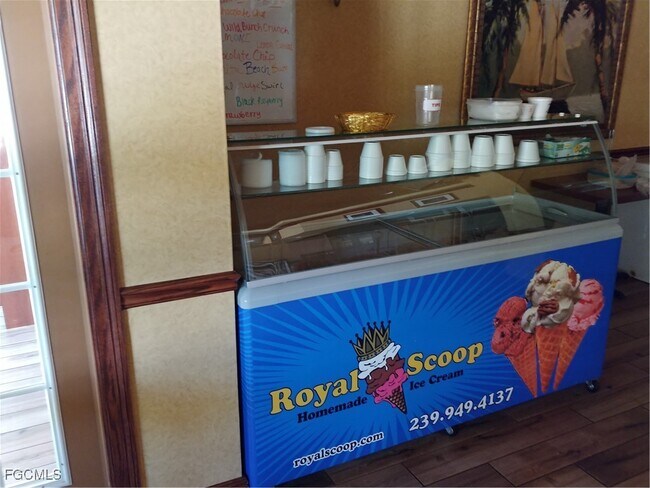 Building Photo - 20140 Estero Gardens Cir