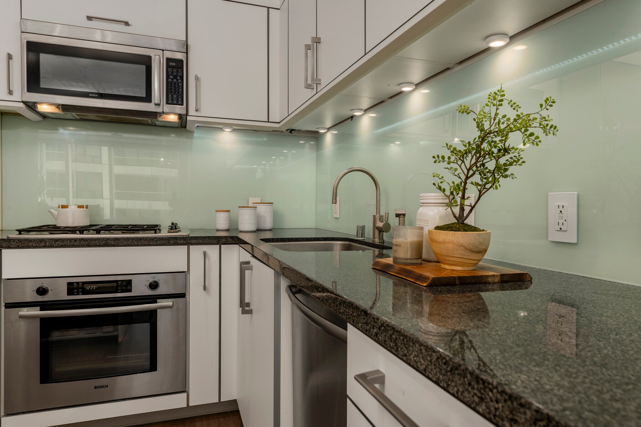 Kitchen - 301 Main St