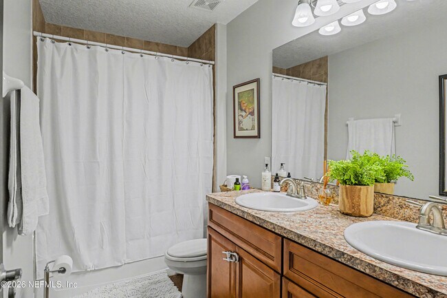 Building Photo - 87159 Chesapeake Ave