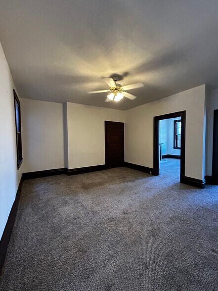 Living room - 109 Sedgwick St