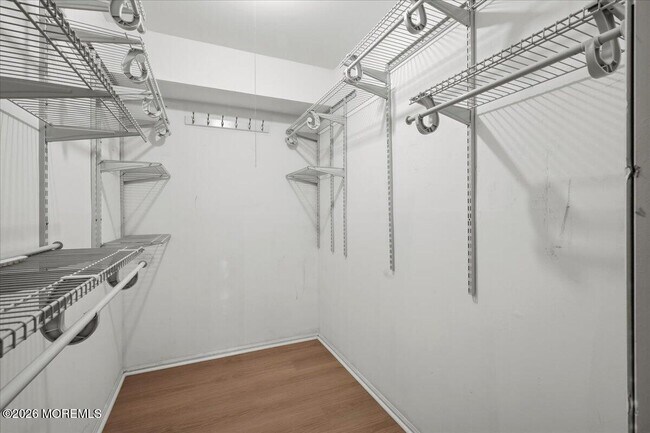 Building Photo - 203 Wellington Pl