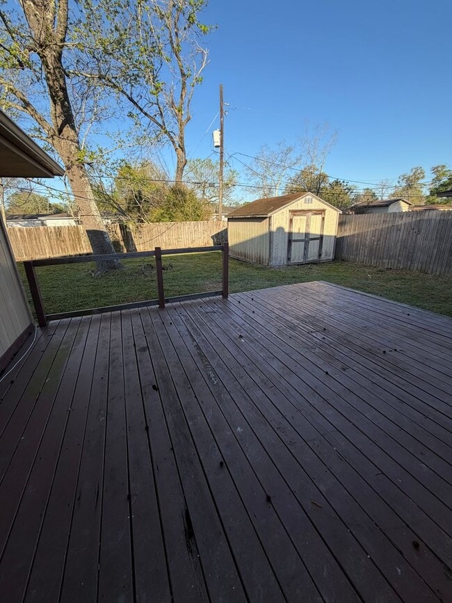 Building Photo - COMING SOON - 4 Bedroom, 2 Bathroom Home for Rent!