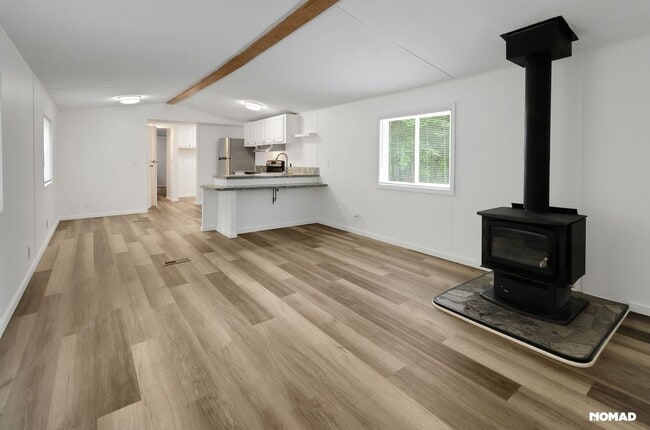 Building Photo - Charming 2BR House in Spanaway