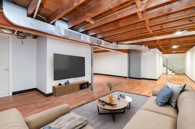 Building Photo - 257 Winton St