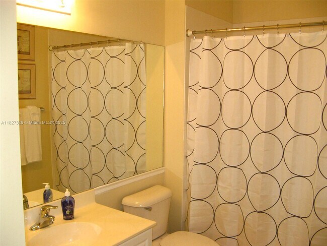 Building Photo - 4706 SW 160th Ave