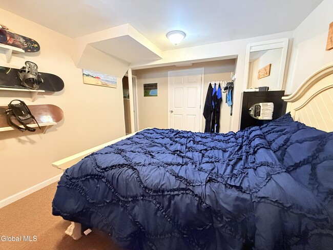 Building Photo - 23 Hillcrest Dr