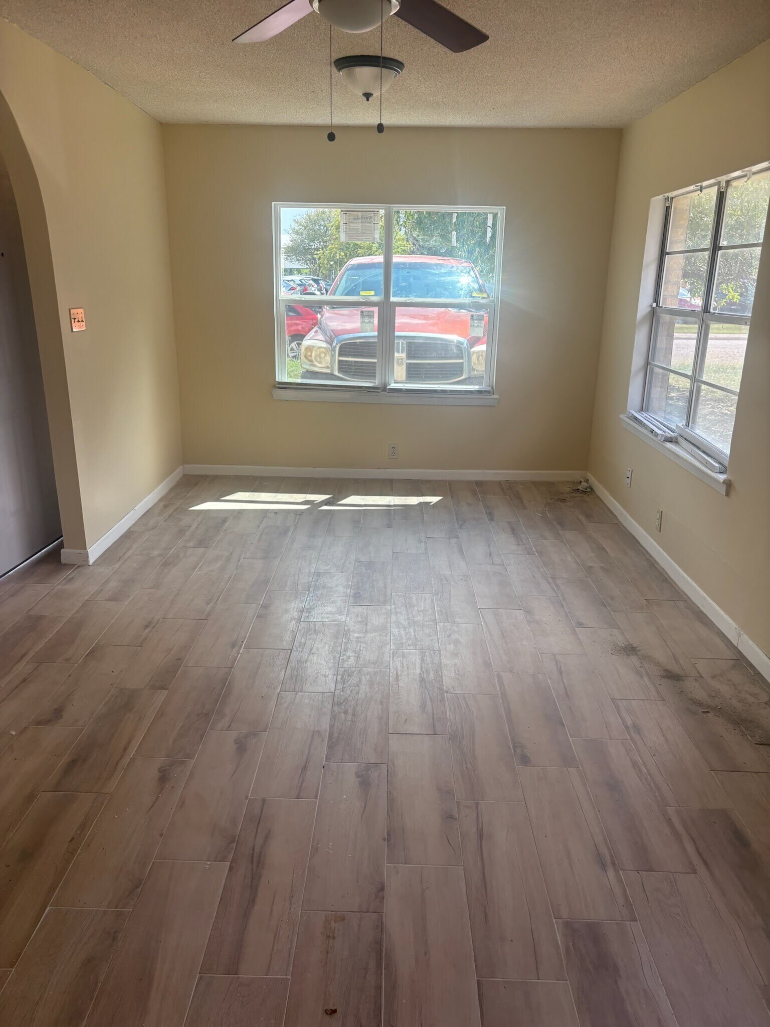 Family Room front - 529 E Williamson Ave