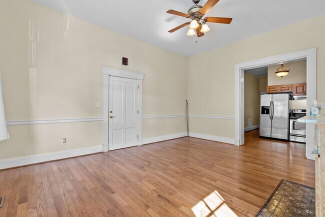 Building Photo - 403 Dinwiddie St