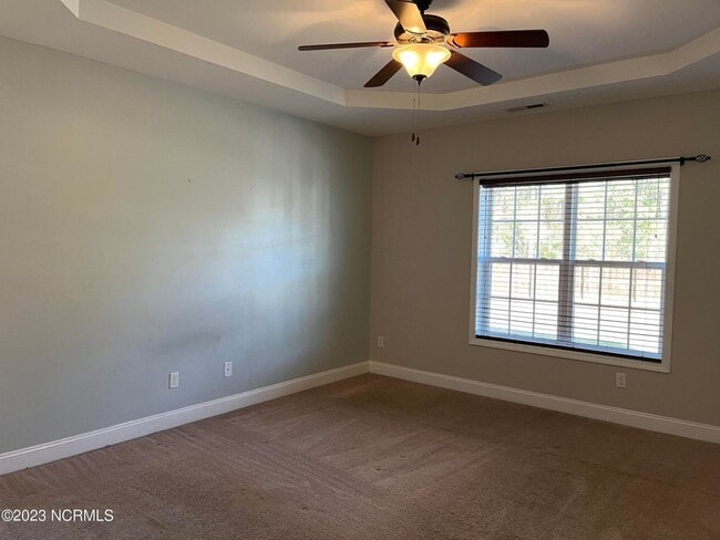 Building Photo - Welcome to Tall Pines Of New River!