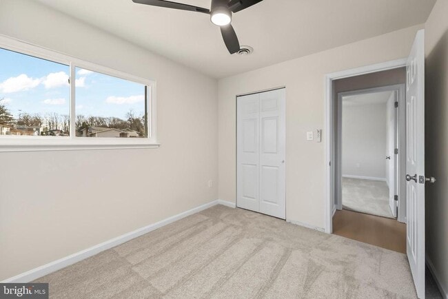 Building Photo - 2520 Linwood Ln