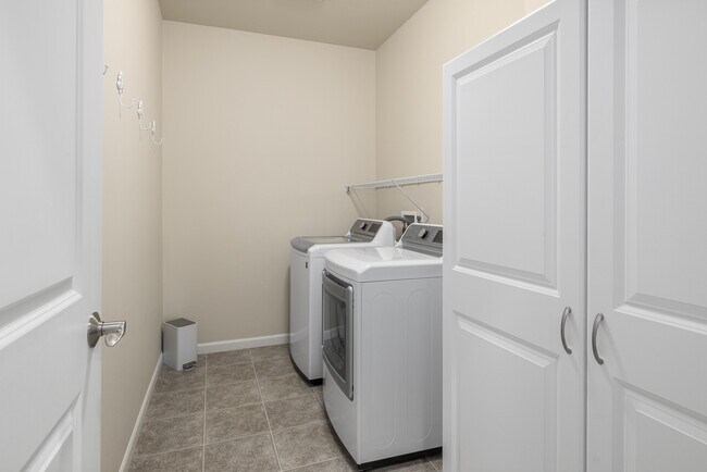 Building Photo - 9287 Riverview Way NW