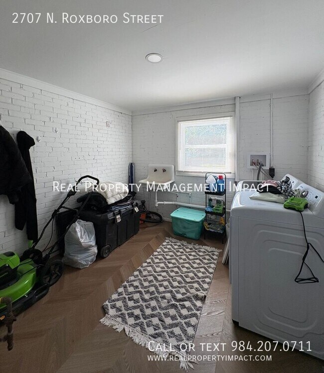 Building Photo - 2707 N Roxboro St