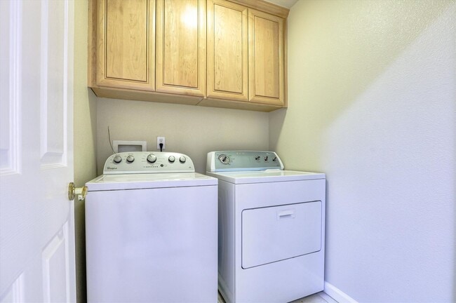 Building Photo - Cupertino Home for Rent!