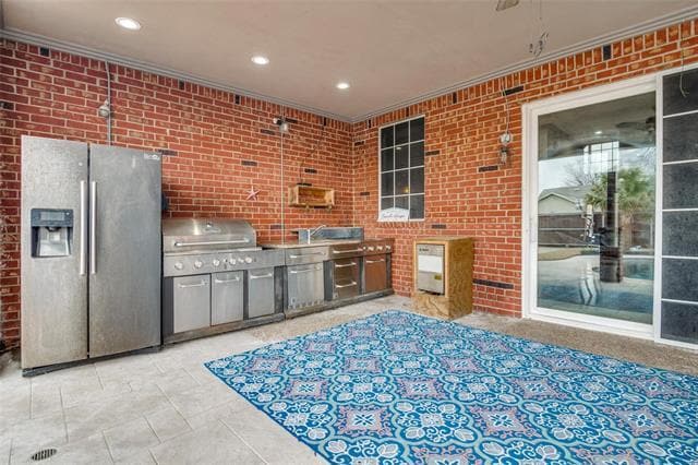 Building Photo - 8218 Luna Dr