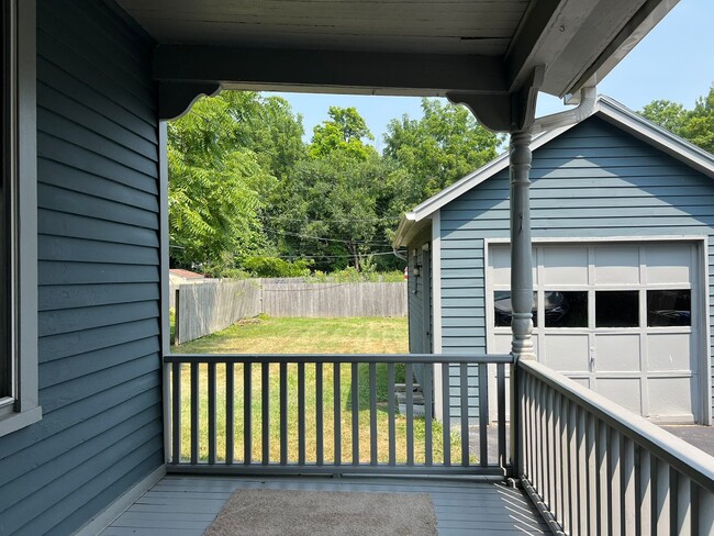 Building Photo - Single Family Home - Available - Will not ...