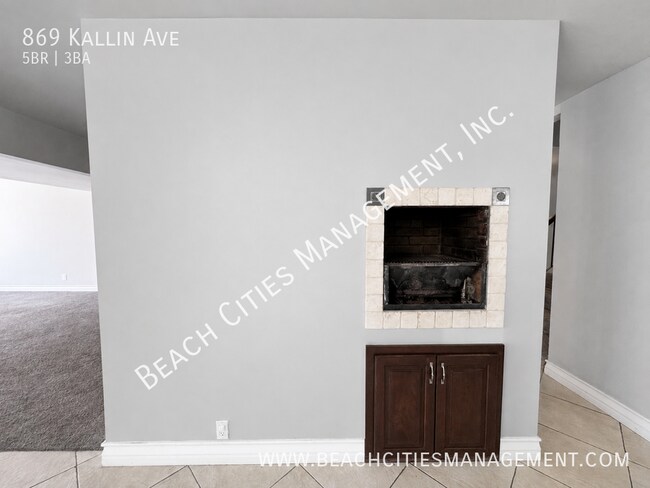 Building Photo - 869 E Kallin Way