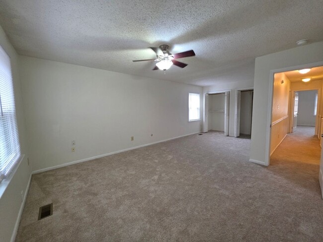 Building Photo - Chelsea