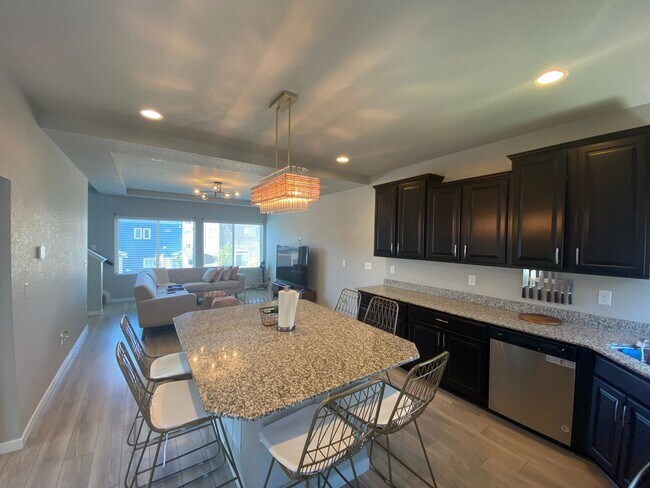 Building Photo - Beautiful 3 bedroom Carriage House in Bann...