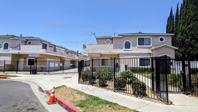 Building Photo - 141 S Pritchard Ave