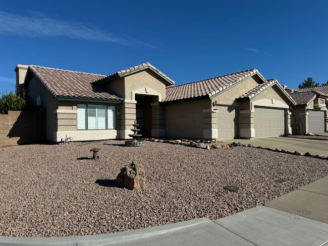 Building Photo - Single Story Home with 3 Car Garage