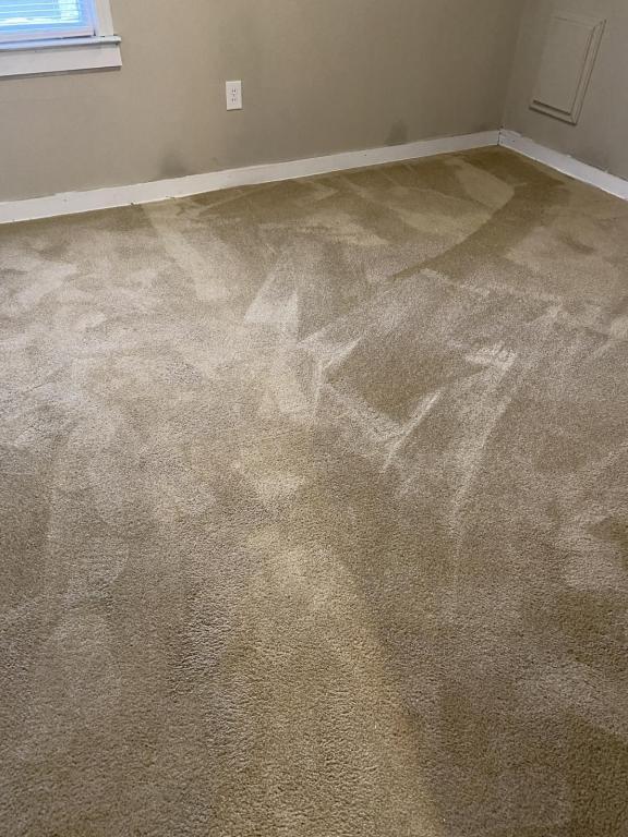 Building Photo - 618 Robinson Dr