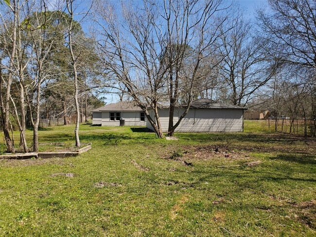 Building Photo - 223 S Willow St