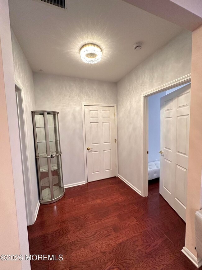 Building Photo - 112 Regency Ct