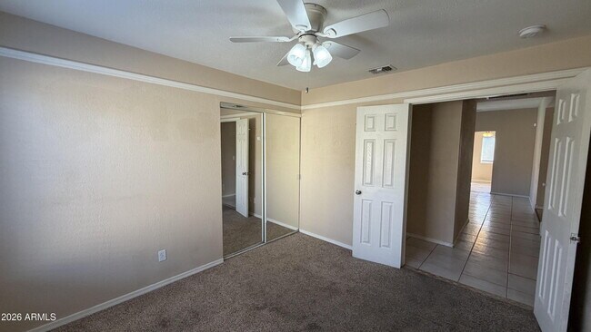 Building Photo - 4624 W Chicago St