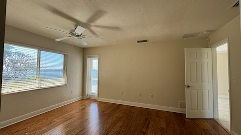 Building Photo - 7692 Cove Terrace