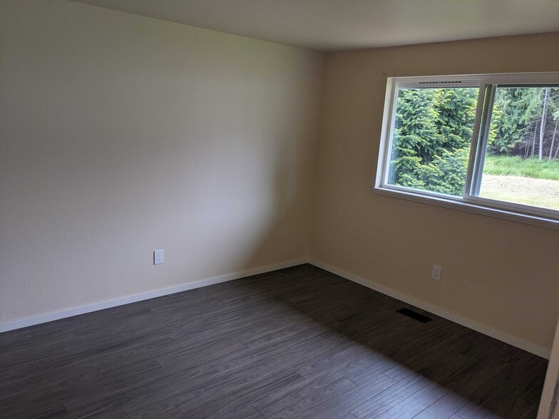 Building Photo - 163 Hurricane Ridge Dr