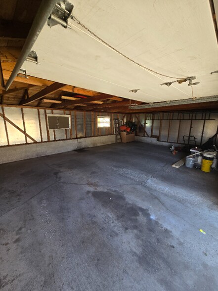 Building Photo - 4354 N 72nd St