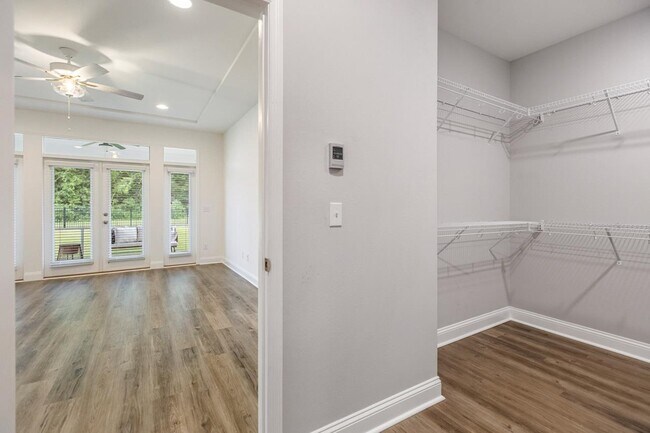 Building Photo - 3809 Ardmore Ln