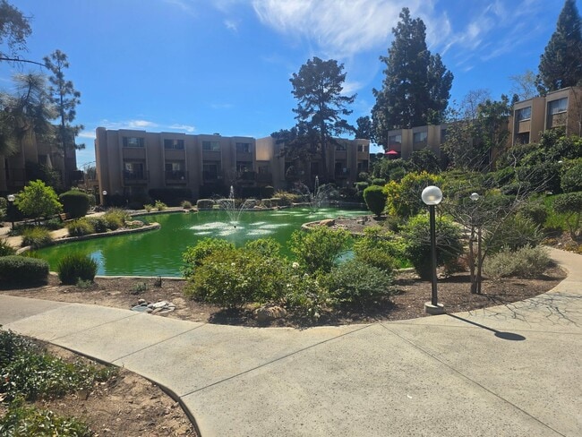 Building Photo - 1 Bed 1 Bath Close to Lake Murray