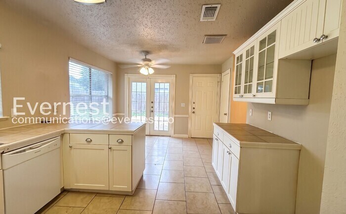 Building Photo - 12322 Flaxen Dr