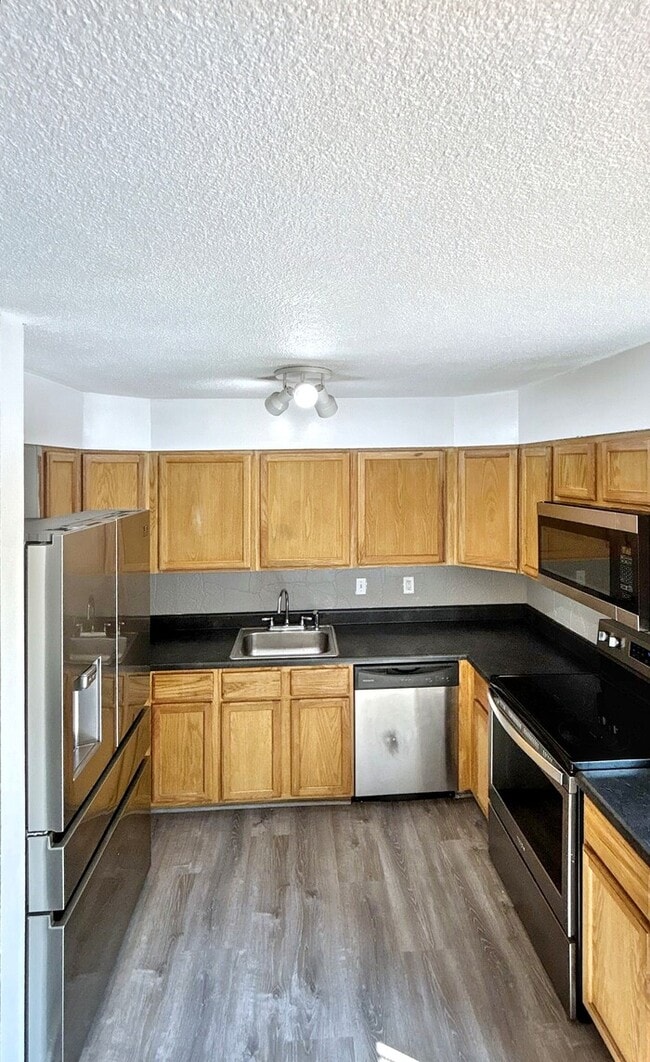 Building Photo - 1278 Roth Hill Dr