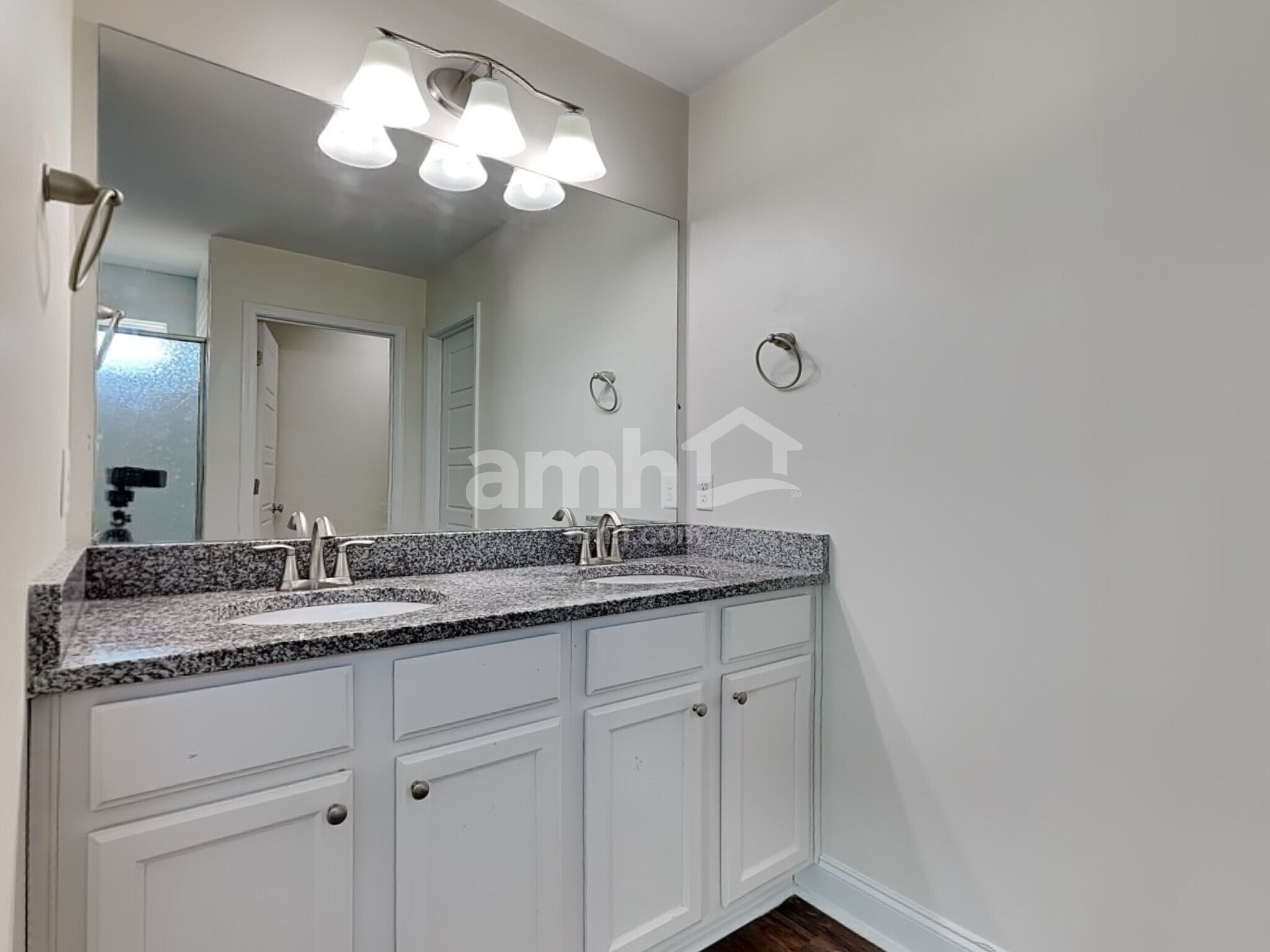 Building Photo - 508 Flat Rock Trace