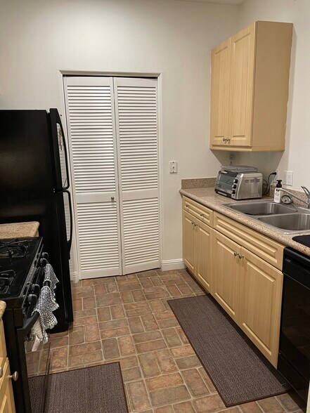 Building Photo - 2312 Watermarke Pl