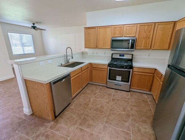Building Photo - 905 Duckhorn Ct