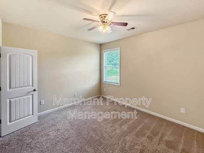 Building Photo - 159 Waltzing Vine Ln