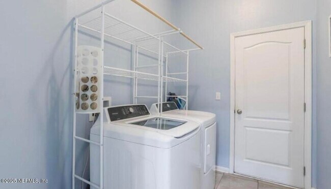 Building Photo - 15702 Chir Pine Dr