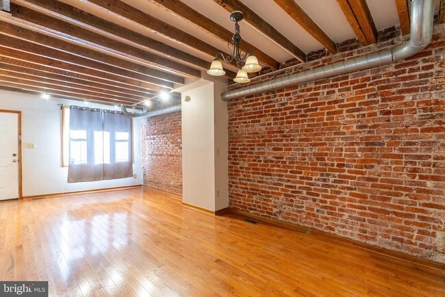 Building Photo - 2820 S Smedley St