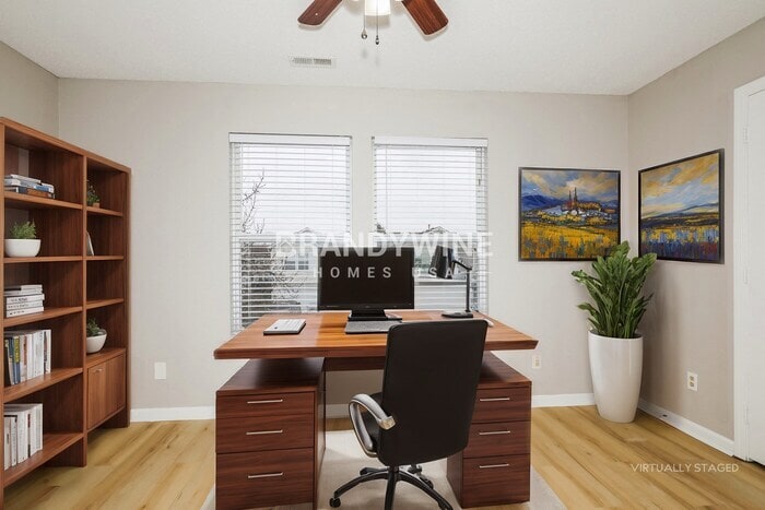 Building Photo - 4528 Connaught Dr E