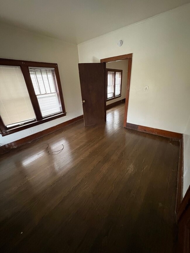 Building Photo - 83 W 15th St