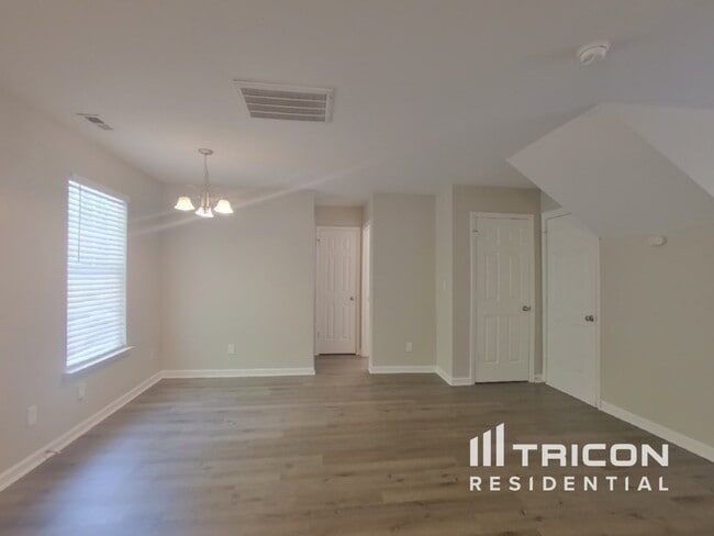 Building Photo - 296 Waxberry Ct
