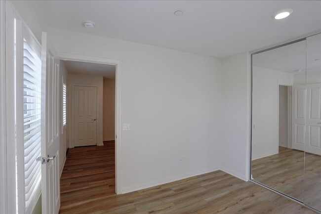 Building Photo - 9153 Foster Ln