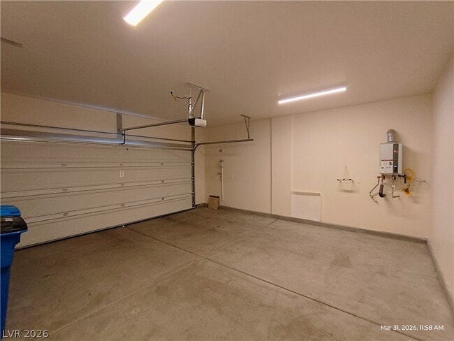 Building Photo - 9158 Surrey Wood St