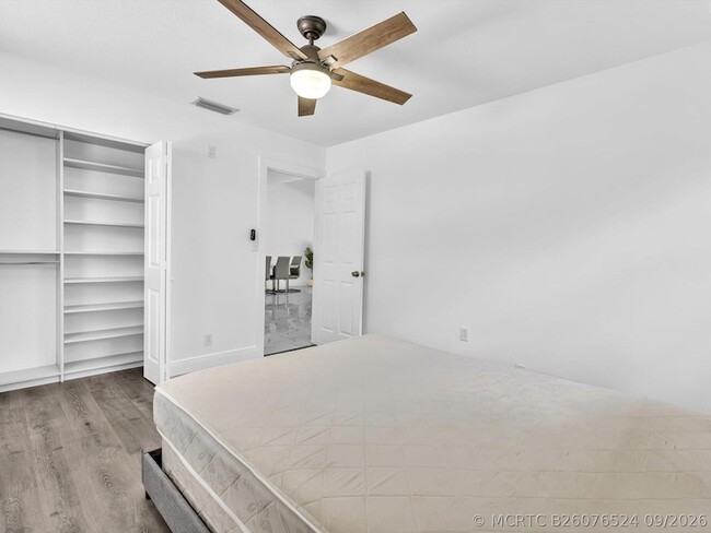 Building Photo - 21578 Altamira Ave